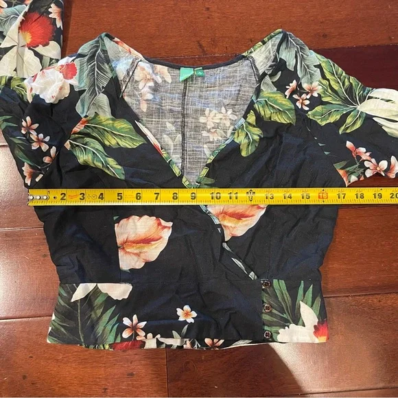 Farm Rio Blouse - Picture 7 of 7